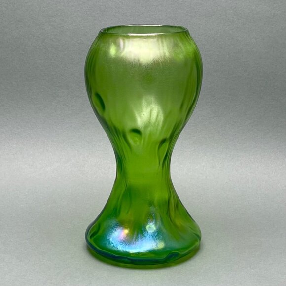 Antique Loetz “Creta Rusticana” Art Nouveau Iridescent Green Art Glass Vase - Picture 1 of 10